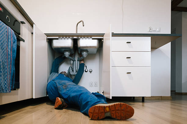 Professional Drain Cleaning technician working in Ridgely, TN